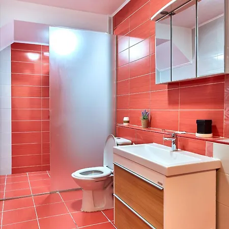 Apartman Madagascar Boutik Cytadell Dél-Eforie