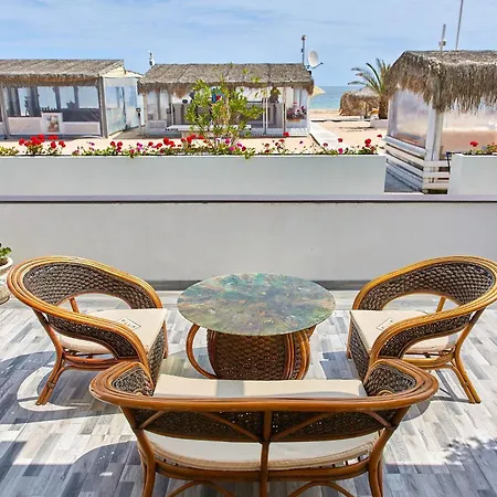 Madagascar Boutik Cytadell Apartman Dél-Eforie